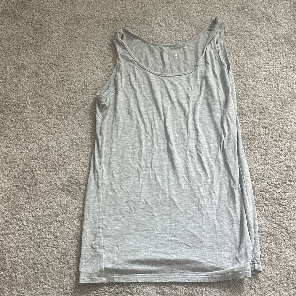 Women's Gray Sleeveless Top